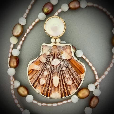 Calico Scallop Shell, Rhodolite Garnet Pendant
