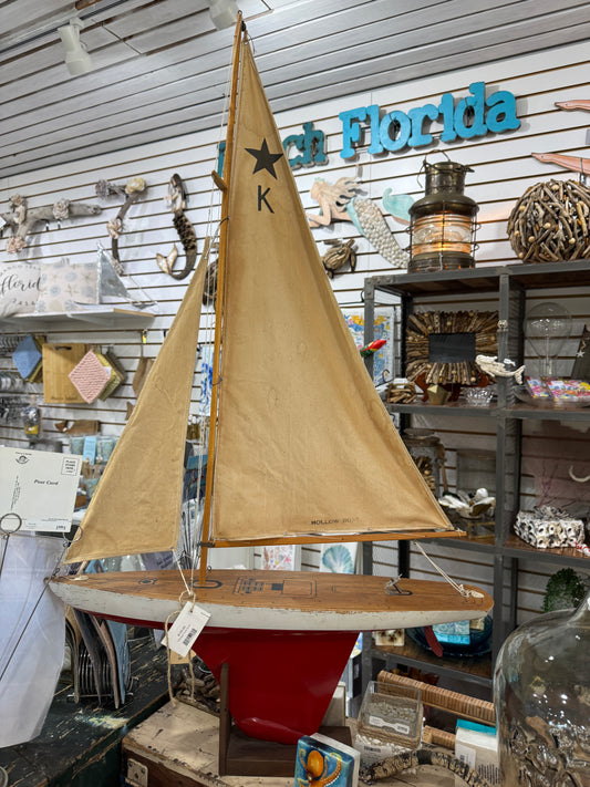 Vintage Pond Yacht