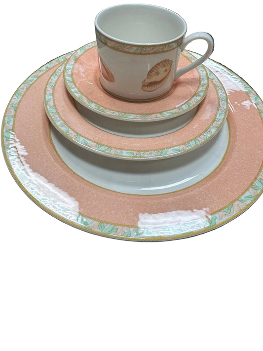 Atlantis 4 Piece Table Setting